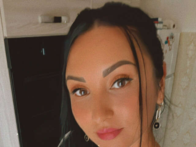 REDANDRA free sexy photo