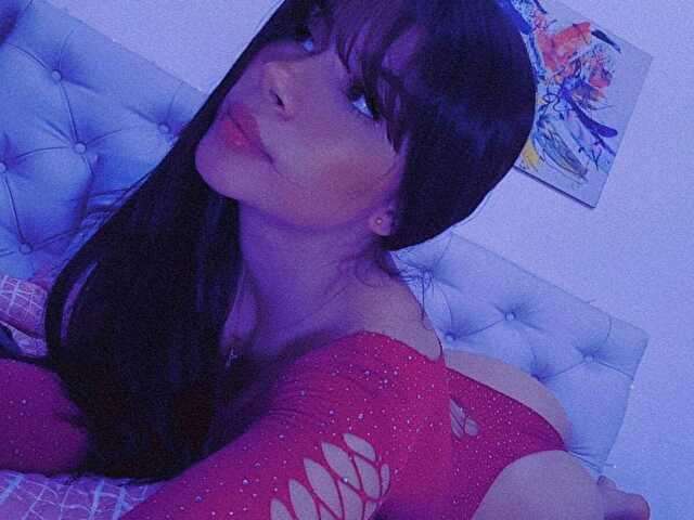 TIFANYSAIN free sexy photo