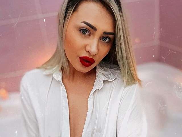 ERIKACHARMM free sexy photo