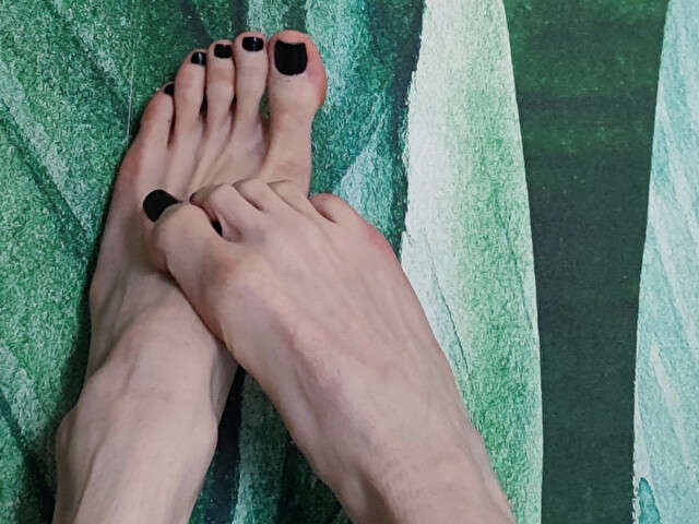 FEET78 free sexy photo