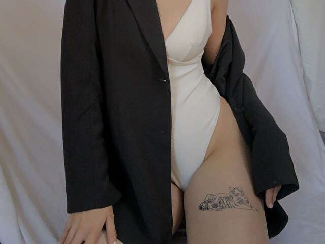 NICOLEXDREAM free sexy photo