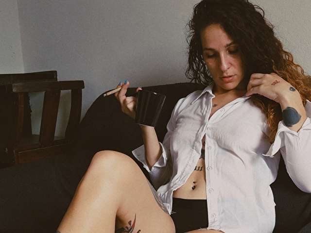 SOPHIE94 free sexy photo