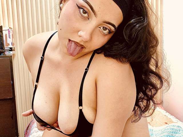 LINDAJOYCE free hard sexy photo