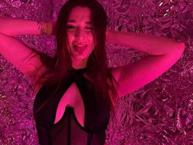 MENCIALOVE free sexy photo