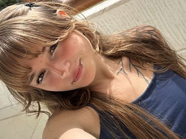 MADISSON free sexy photo