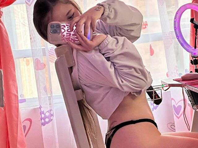 MADISSON free sexy photo