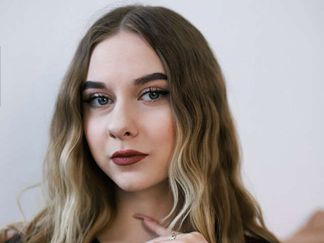 SEXYMEYES free sexy photo