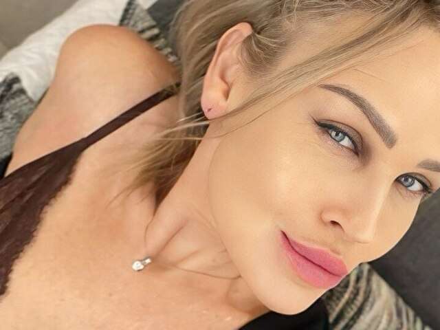 FRAUMICHELLE free sexy photo