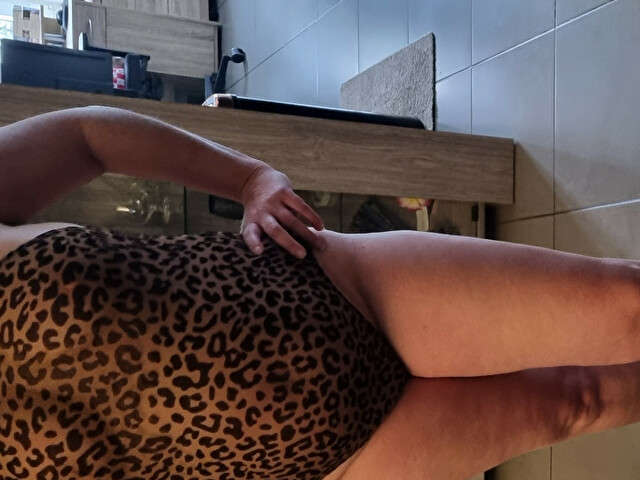 LIEKE80 free sexy photo