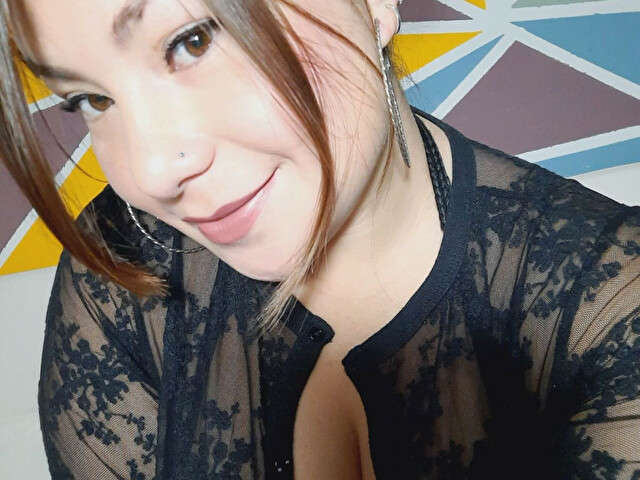 AMYKB free sexy photo