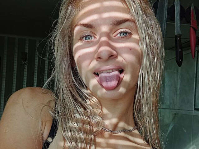 MANDARINKA free sexy photo