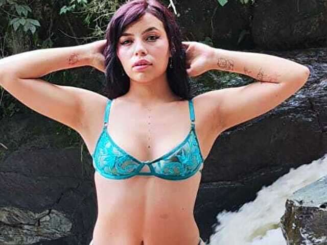 ALONDRABROKS free sexy photo