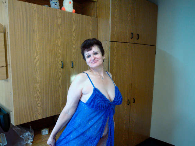 PAULAGOLD free hard sexy photo