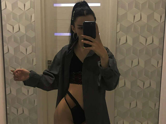 MILANAMEOW free hard sexy photo
