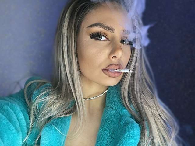 ALESSYAA free sexy photo