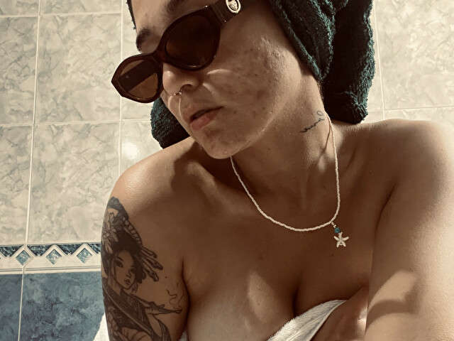 SAMMYCHERRY free sexy photo