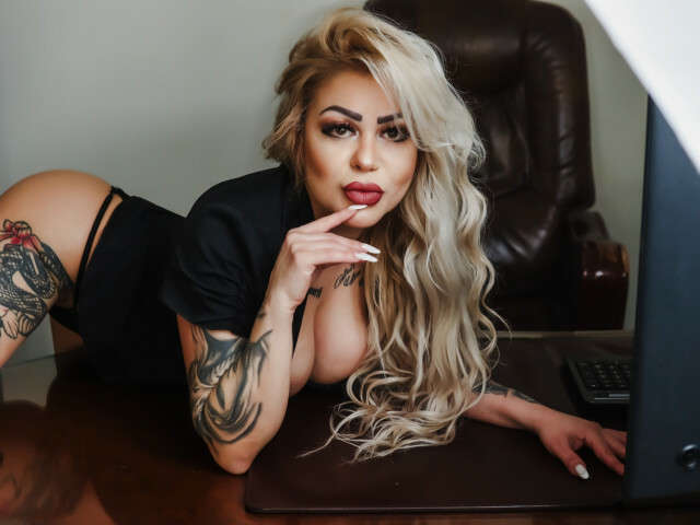 LORENAKARTER free sexy photo