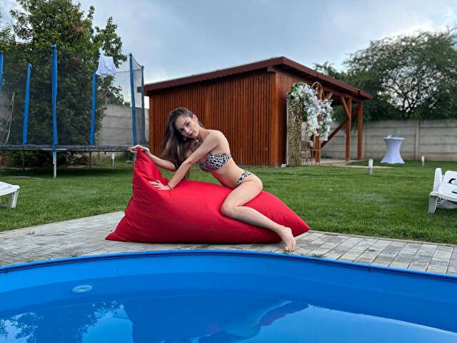 BEAUTYLUNA free sexy photo