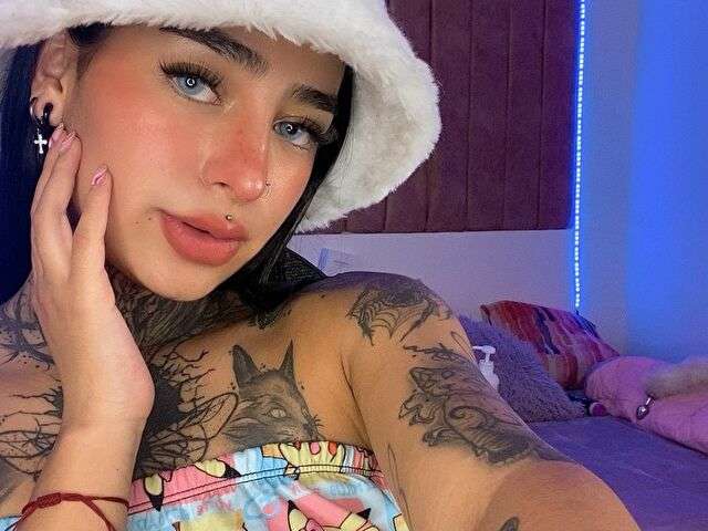 ALICEE0 free sexy photo