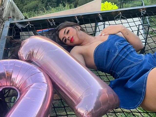 VALERIARUIZ free sexy photo