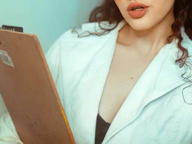 GODDESSCHAR free sexy photo