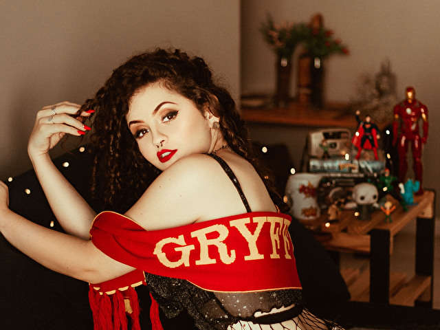 GODDESSCHAR free sexy photo
