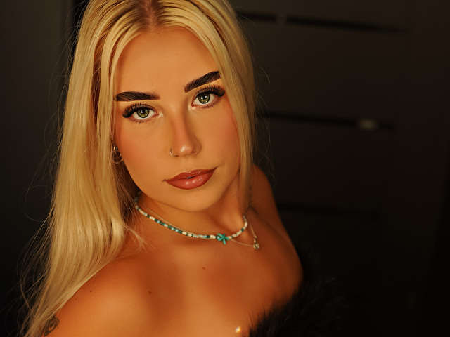 KRISTYBLOND free sexy photo