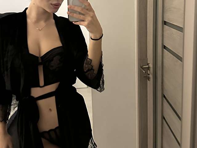 ANDRISSEAA free sexy photo