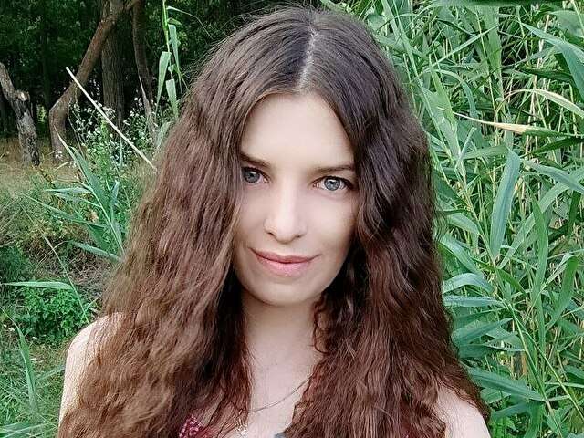 MILAMANIAX free sexy photo