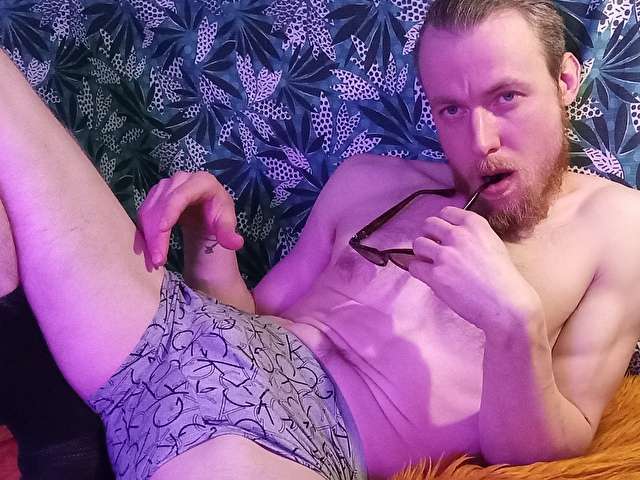 CY8CGX7TXXHI free sexy photo