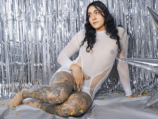 ALISONCHANTS free hard sexy photo