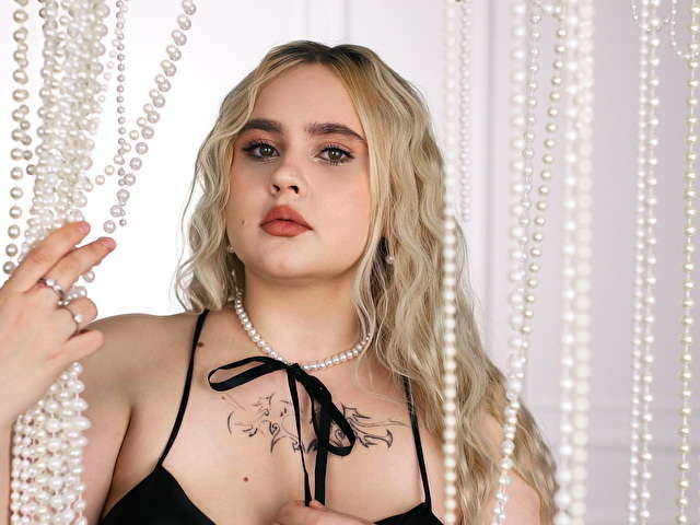 JULIA20 free sexy photo