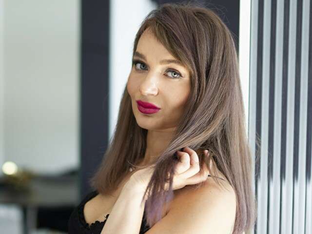 OLIVIAHOTTY free sexy photo