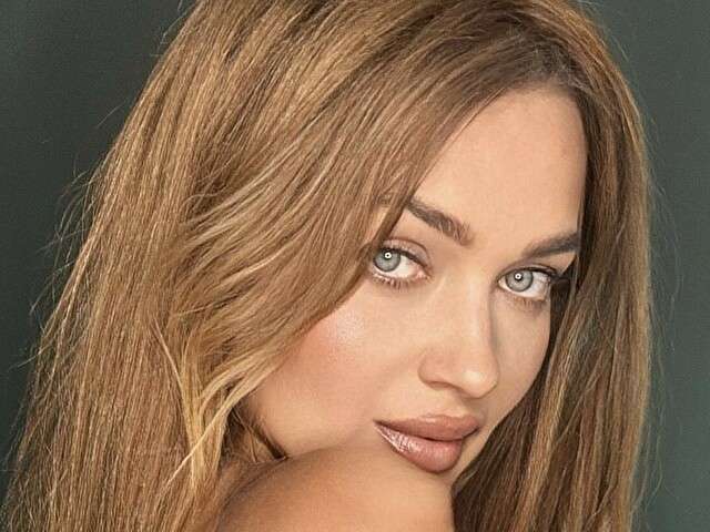 OLIVIAHOTTY free sexy photo