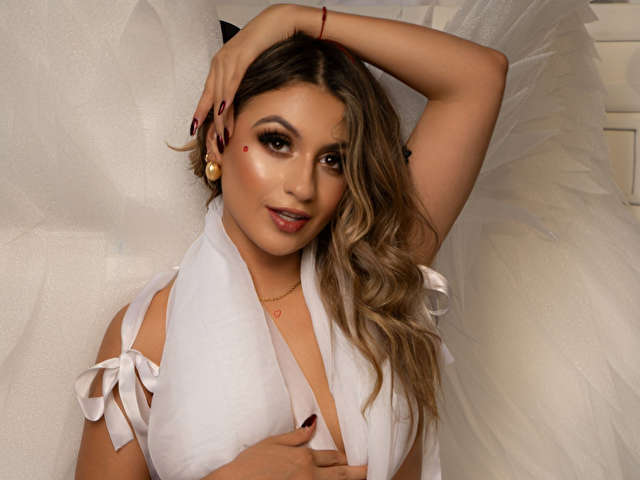 ANNIEJHONS free sexy photo