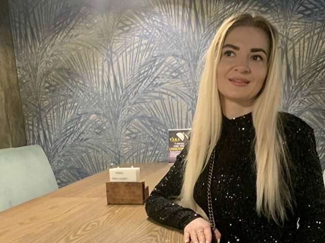 MONICAMOORE free sexy photo