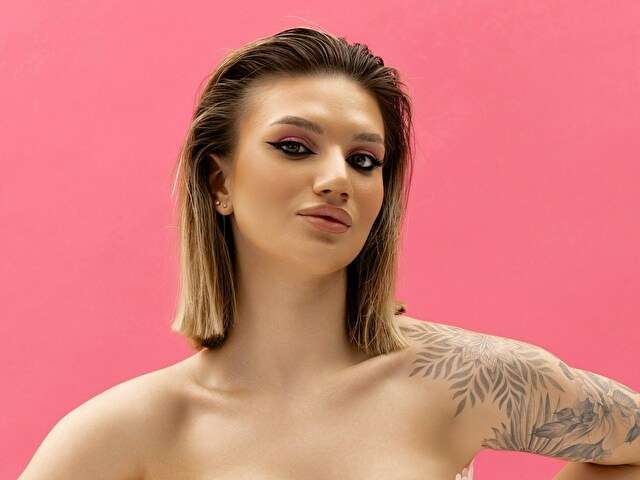 SELENAEMOORE free sexy photo