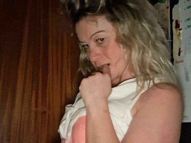 EVELYNE1212 free sexy photo