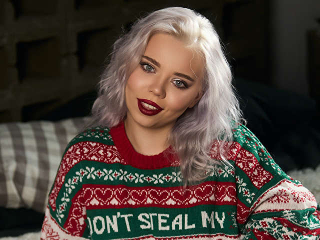 FUNNYVIBEE free sexy photo