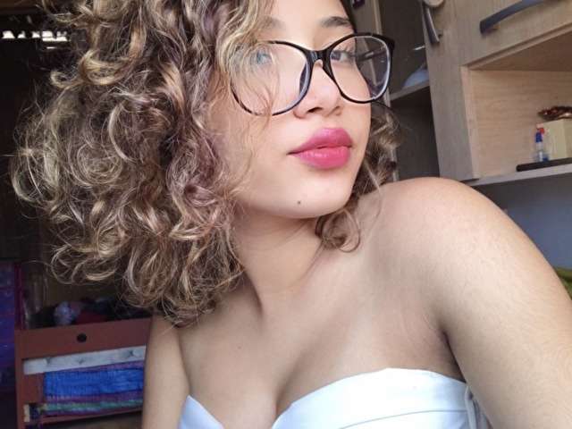 CAMILADIOSA free sexy photo