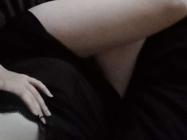 IRISSS free sexy photo