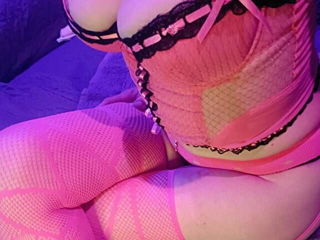 MRETSOUMISE free sexy photo
