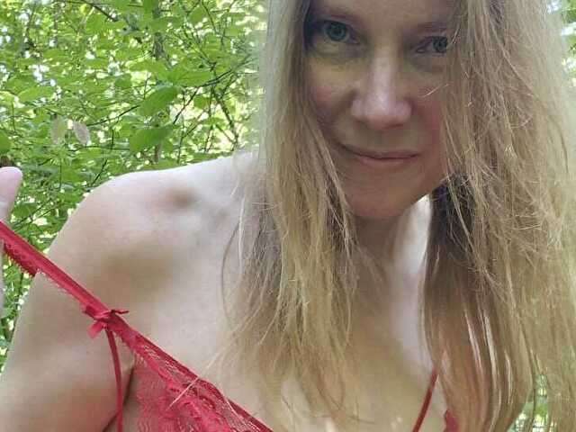 BUTTERFLYNL free sexy photo