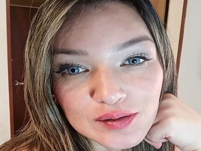 LUNAPEITON free sexy photo