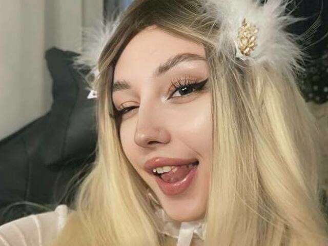 JIIGGLY free sexy photo