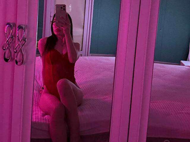 EVALOW free sexy photo
