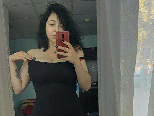 EVATHEONLY free sexy photo