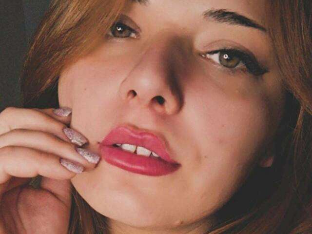 LOLAFOXIX free sexy photo