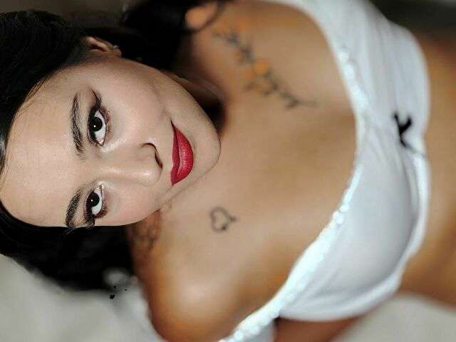 DENNERYS20 free sexy photo