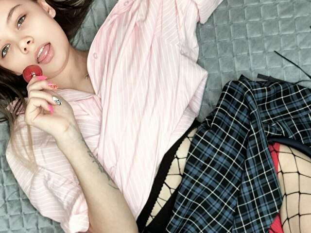 LOLLYBERRYXX free hard sexy photo